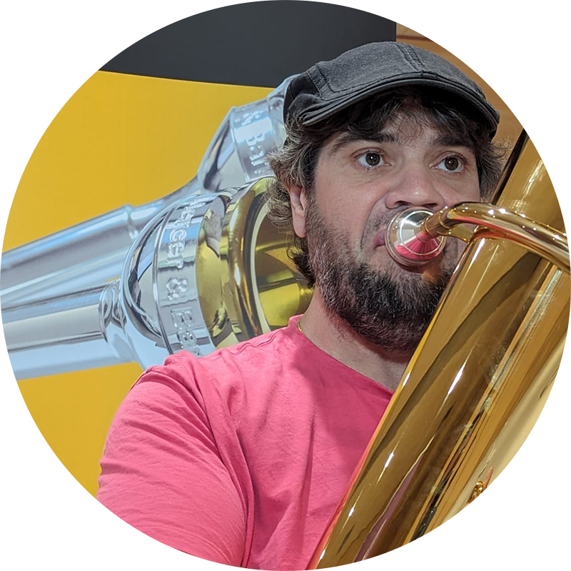 Àngel García Martínez Joins M&B